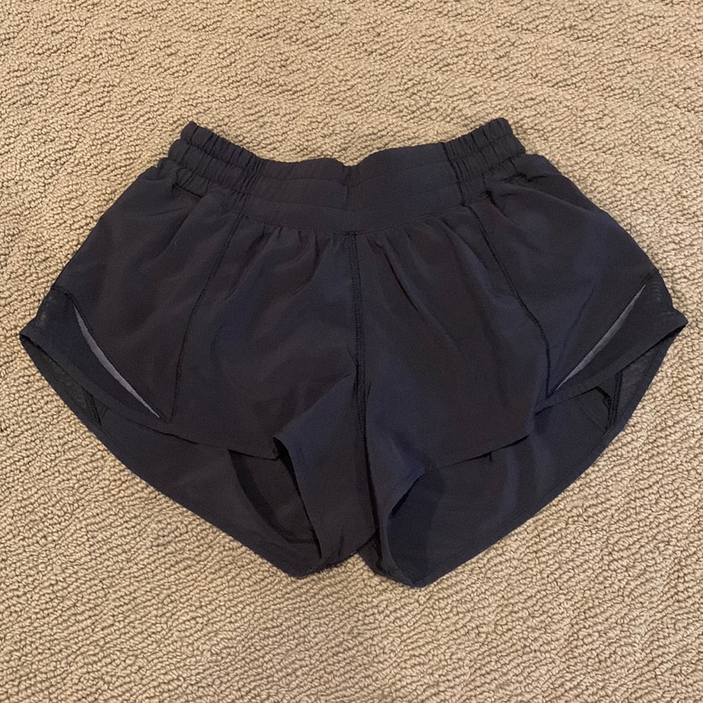 Lululemon Hotty Hot Short 2.5”